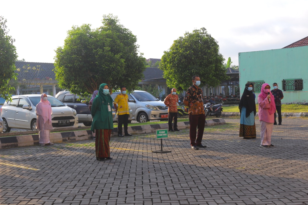 KABID PENUNJANG SAMPAIKAN PERSIAPAN PENILAIAN PELAKSANAAN REFORMASI BIROKRASI DAN ZONA INTEGRITAS DIBUTUHKAN KOMITMEN DAN KERJASAMA SELURUH CHRSJMS”